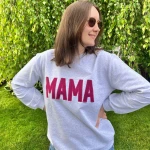 Суичър с надпис MAMA, сив с бордо бродерия