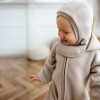 Бежова детска качулка от мериносова вълна
