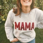 Суичър с надпис MAMA, сив с бордо бродерия