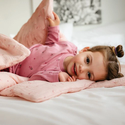 Muslin bedding set with filling pink with delicate flowers